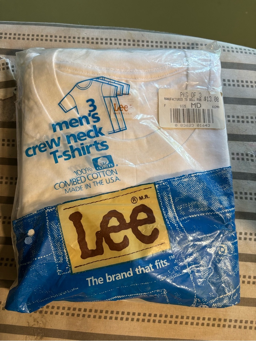 Vintage 1980’s Lee Men’s White Crew Neck T-Shirt - Pack